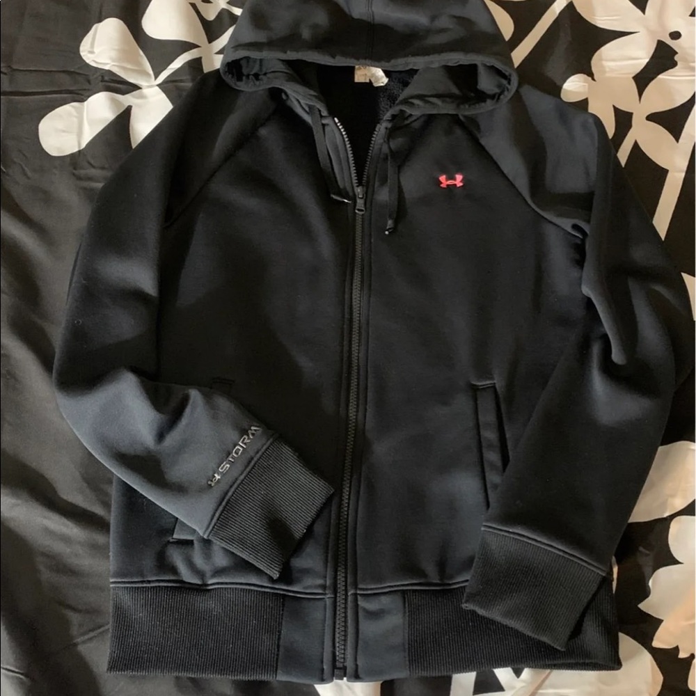 Size S womens Under Armour zip up hoodie like new!